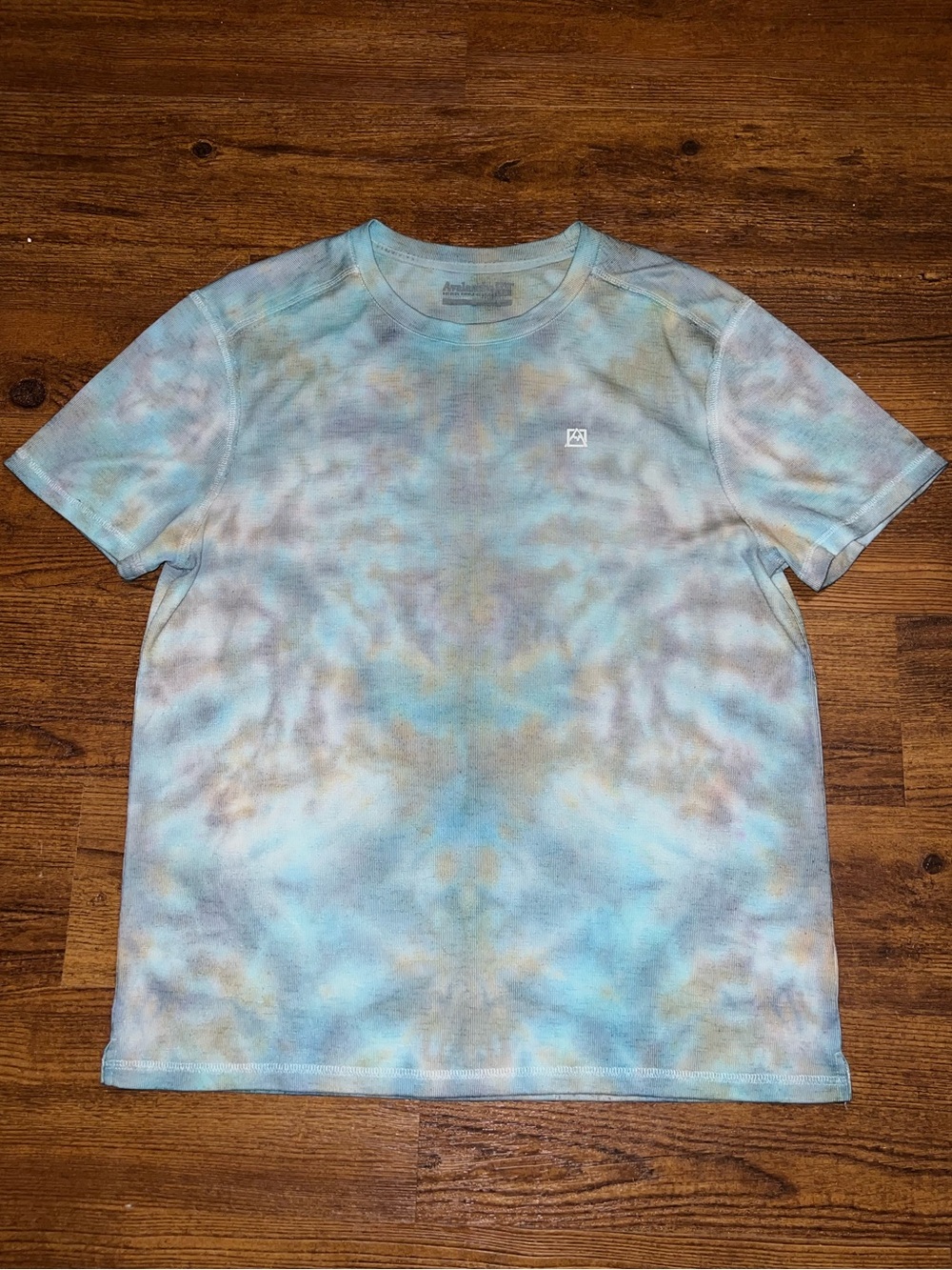 Avalanche Outdoor Tie-Dye Blue Casual Crewneck Short Sleeve Shirt Size L - Picture 1 of 7